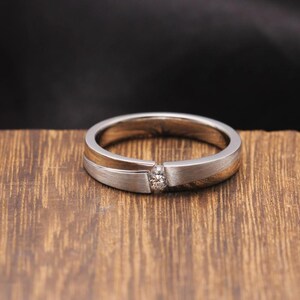 18K Gold Matte Finish Diamond Ring, Open Band Design for Eternal Love and Commitment