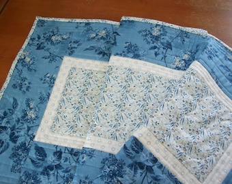 RESERVADO - Azul con Flores Table Runner