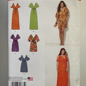 Simplicity 1375, Misses&#39; Pullover Dress in two Lengths with Bodice Variations,