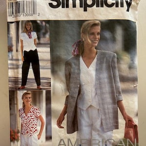 Simplicity 8239, Byxor eller shorts saknas, Topp och ofodrad jacka, OKLIPPEN