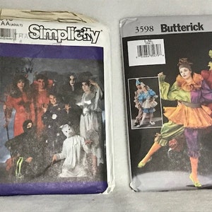 Puede incluir: Dos patrones de costura para disfraces. El patrón Simplicity muestra a un grupo de personas vestidas como brujas, fantasmas y otros personajes de Halloween. El patrón Butterick muestra a dos personas vestidas como payasos. El patrón Simplicity es talla AA (adulto). El patrón Butterick es talla L/XL.
