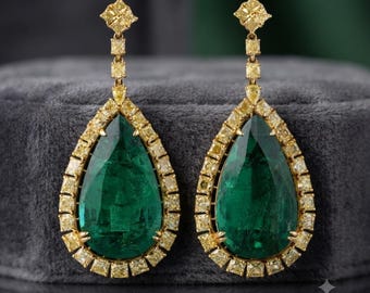 Orecchini pendenti in oro giallo 18 carati con smeraldi e diamanti gialli, gioielli di lusso con pietre preziose.