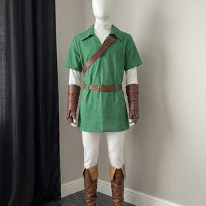 Link Cosplay-kostym - Grön hjälte-tunika, läderbältessele, armband, byxor, stövlar, set