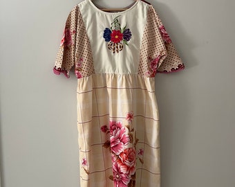 Size 12 retro vibe relaxed style dress