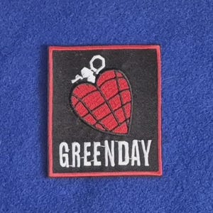 GREEN DAY American Idiot Sew On / Iron On Embroidered Music Patch
