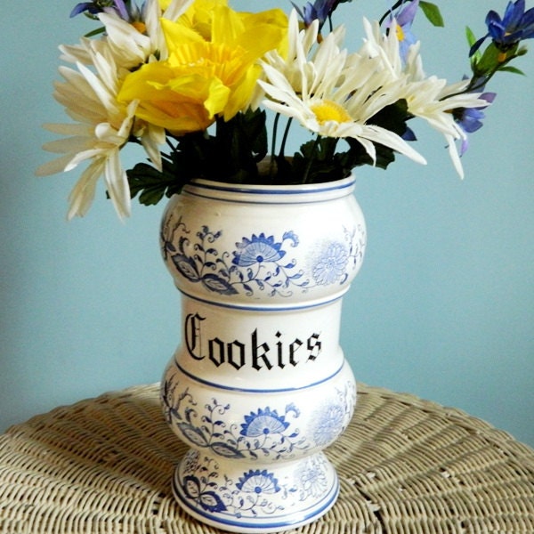 Shabby Chic Blue Onion Cookies Jar Vase Japan