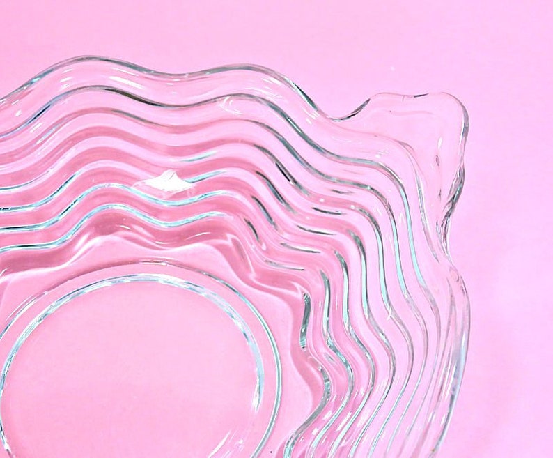 Elegant Glass Wave Bowl Lug Handles