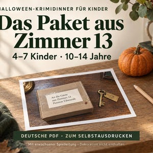 Könnte beinhalten: Ein druckbares Halloween-Krimidinner-Set mit dem Titel Das Paket aus Zimmer 13 für 4-7 Kinder im Alter von 10-14 Jahren. Das Bild zeigt einen Pappkarton mit einem Etikett für Gäste aus Zimmer 13, einen Messingschlüssel und einen Bleistift.