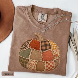 Comfort Colors® Faux Patchwork Pumpkin T-Shirt, Vintage Cottagecore Coquette Pumpkin Patch Shirt, Faux Embroidered Pumpkin Tee (DTG Print)