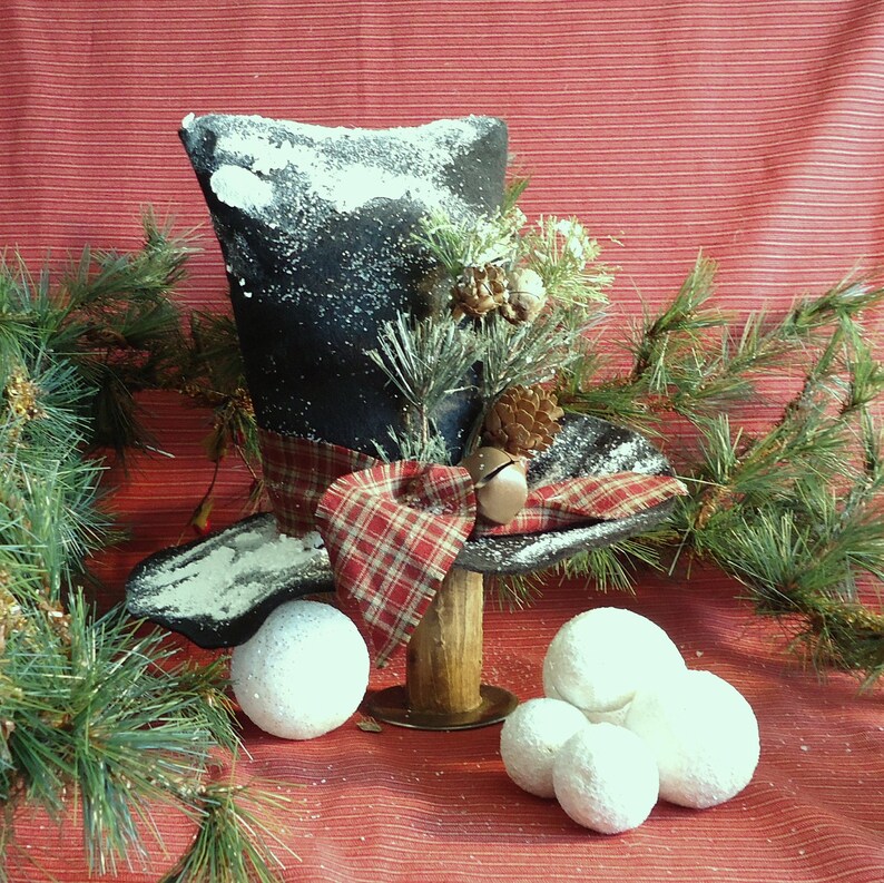 Christmas tree topper Snowman Top Hat, Snowmen, Frosty Snow man, Winter Home Decor, Farmhouse Christmas image 3