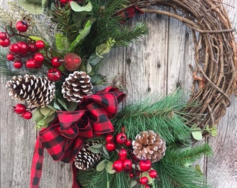 Pine Cone Christmas Wreath, Holiday Wreath, Rustic Farmhouse Wreath, Buffalo Plaid Decor