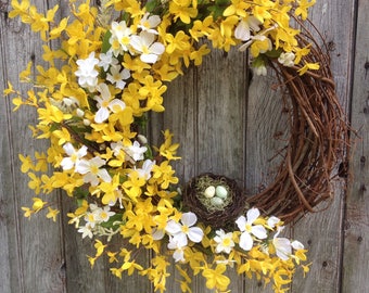 Forsythia Spring Wreath: Daffodils & Bird&#39;s Nest Decor