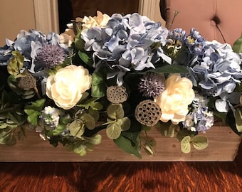 Hydrangea Arrangement, Farmhouse Arrangement, Hydrangea Centerpiece, Wood Box Planter, Wedding Centerpiece, Farmhouse Decor