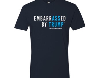 T-shirt "Embarrassed by Trump": 100% gekamd katoen, lichtgewicht pasvorm