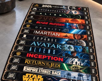 Retro-Teppich mit Sci-Fi-VHS-Sammlung, Vintage-Weltraumkino-Design, Dekoration für Gaming-Zimmer