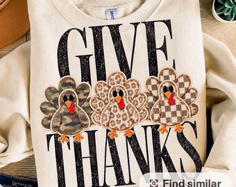 Unisex-T-Shirt aus stückgefärbtem Material