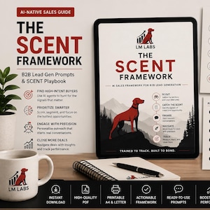 Könnte beinhalten: Ein digitales Tablet mit The Scent Framework für B2B-Lead-Generierung, inklusive einer roten Hundeillustration, daneben gedruckte Strategiepläne, eine Scorecard, eine Prompt-Bibliothek, ein weißer Becher mit Logo und ein Stift auf einem Notizbuch.
