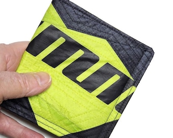 Upcycled Paraglider Wallet: Eco-Friendly Bifold with Logo
