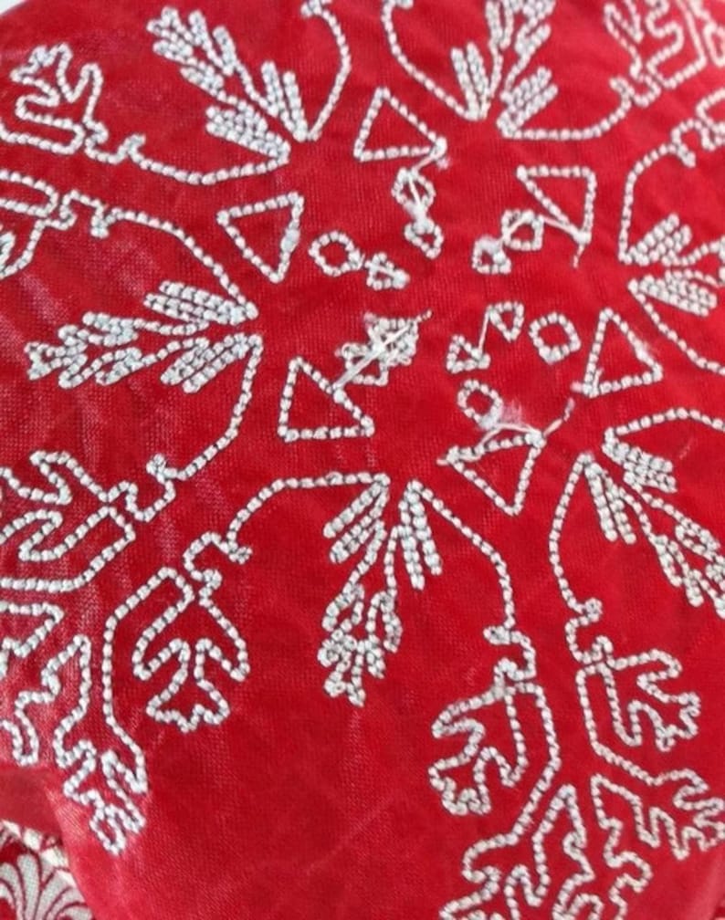 Natural Lavender Sachets Recycled Paraglider Embroidered Christmas Set of Two Red Embroidered Snowflake Lavender Sachets