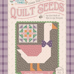 Peut inclure: Une carte de modèle Quilt Seeds intitulée Gentle Goose no. 2 par Lori Holt de Bee in my Bonnet. La carte présente un graphique d'une oie avec une aile rose, des pattes orange et un nœud papillon violet, à côté d'un petit motif de bloc de courtepointe.
