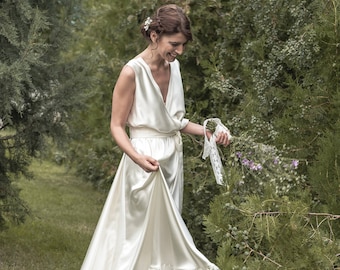 Jana -> Wedding dress in pure silk and cotton. Vintage inspired bridal gown. Boho wedding dress. Bohemian bride.