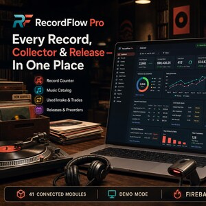 Può includere: Un computer portatile che mostra la dashboard di RecordFlow Pro con analisi dei dati, grafici e metriche di inventario. Lo schermo mostra il testo Every Record, Collector & Release - In One Place, Record Counter, Music Catalog, Used Intake & Trades e Releases & Preorders.