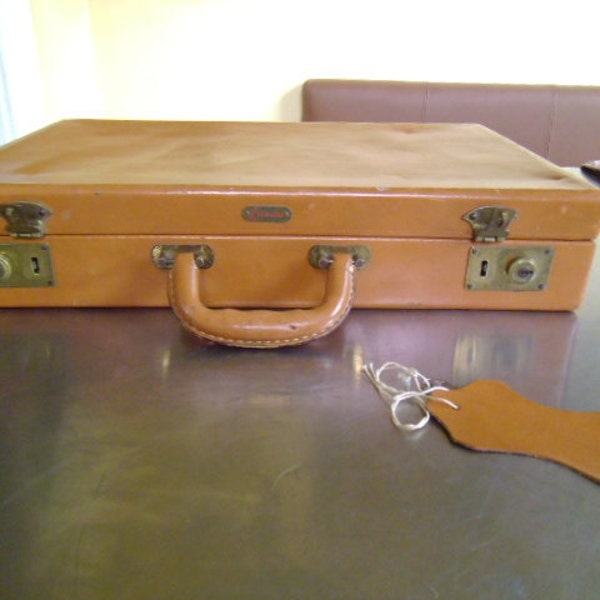 SALE 50s Briefcase Leather with LocK and KeY
