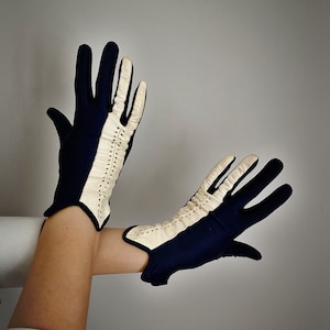 Vintage 50s Navy White Leather Driving Gloves image 1