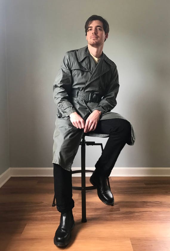 Vintage 60s/70s Era Authentic Army Trench Coat - image 1