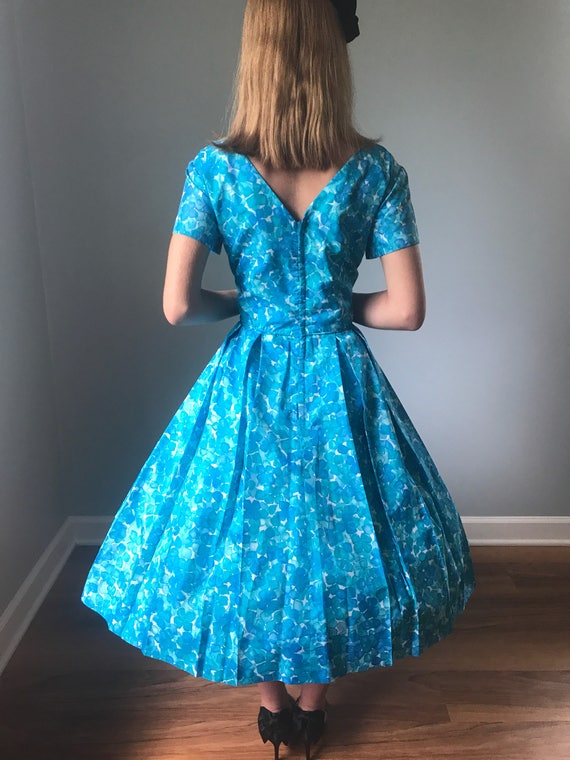 1950s Vintage New Look Blue Floral Dress - image 6