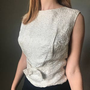Vintage 60s Pearlescent Brocade Shell Top image 9