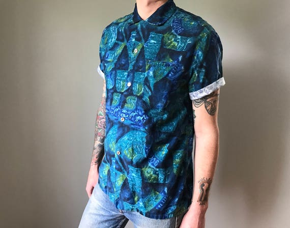 Vintage 50s Mens Tiki Loop Collar Shirt