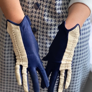 Vintage 50s Navy White Leather Driving Gloves image 2