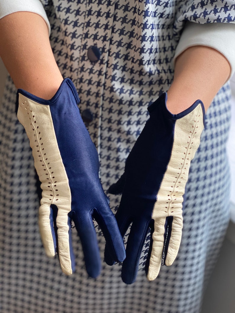 Vintage 50s Navy White Leather Driving Gloves image 2