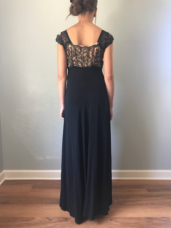 Vintage Lace Dress-Bust 44