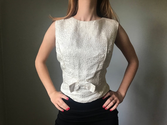 Vintage 60s Pearlescent Brocade Shell Top - image 1