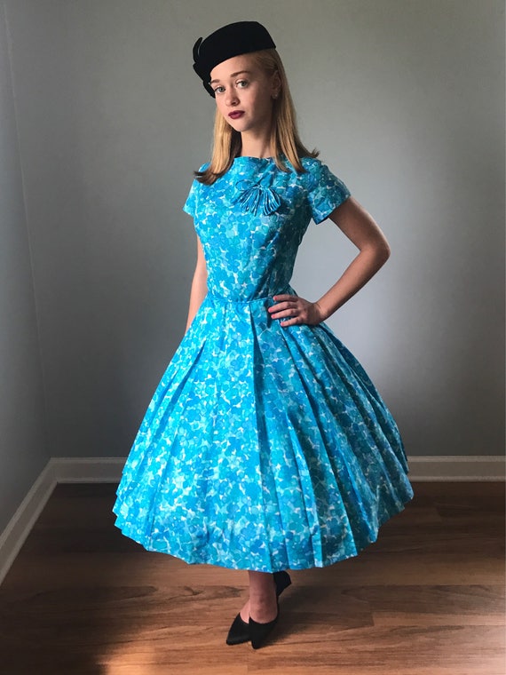 1950s Vintage New Look Blue Floral Dress - image 1