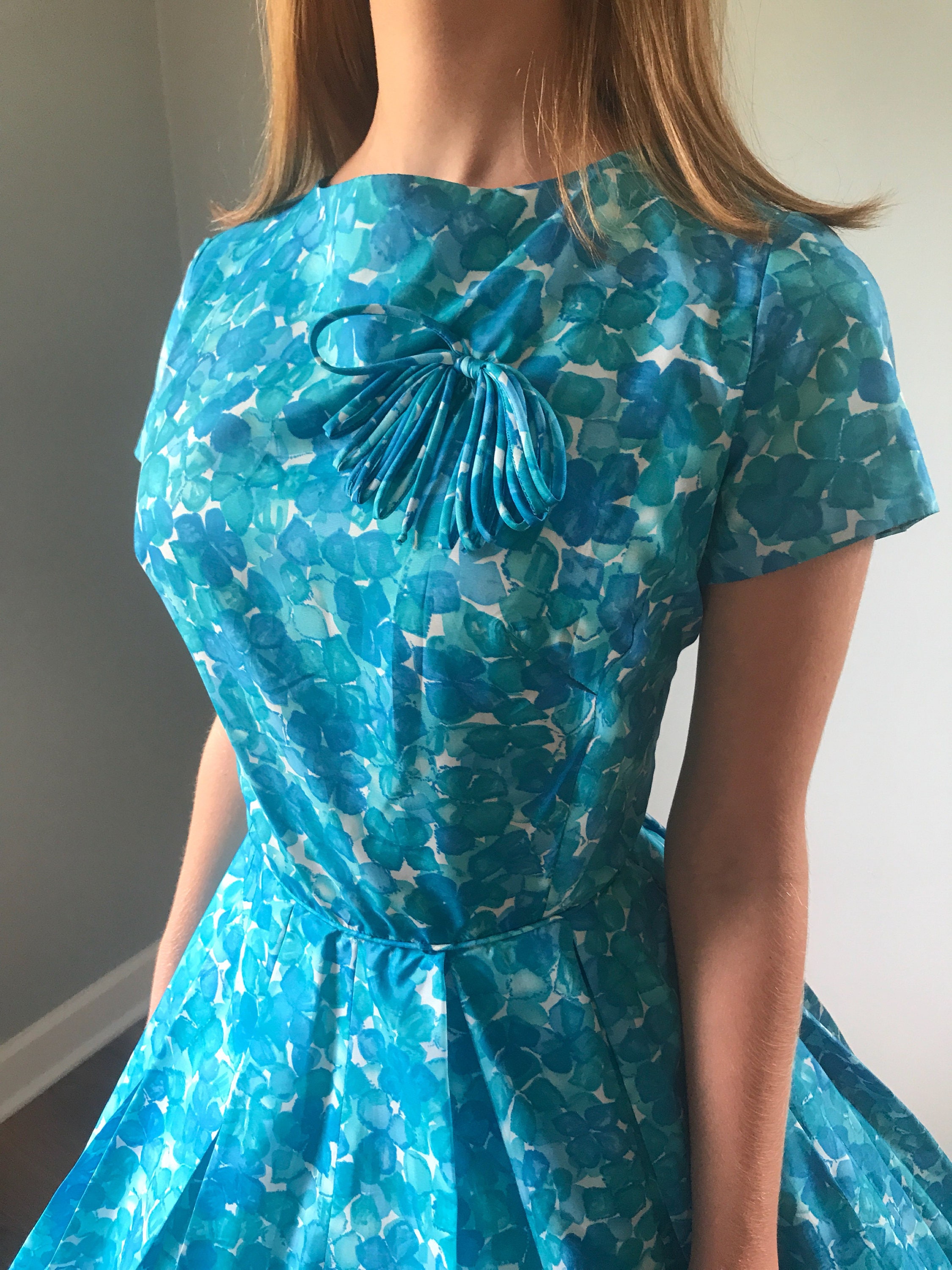 1950s Vintage New Look Blue Floral Dress - Etsy 1950s Vintage New Look Blue Floral Dress - Etsy