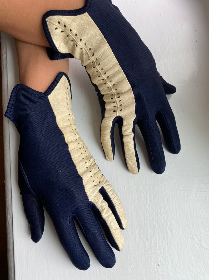 Vintage 50s Navy White Leather Driving Gloves image 9