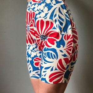 Vintage 60s Flower Jamaica Shorts image 1