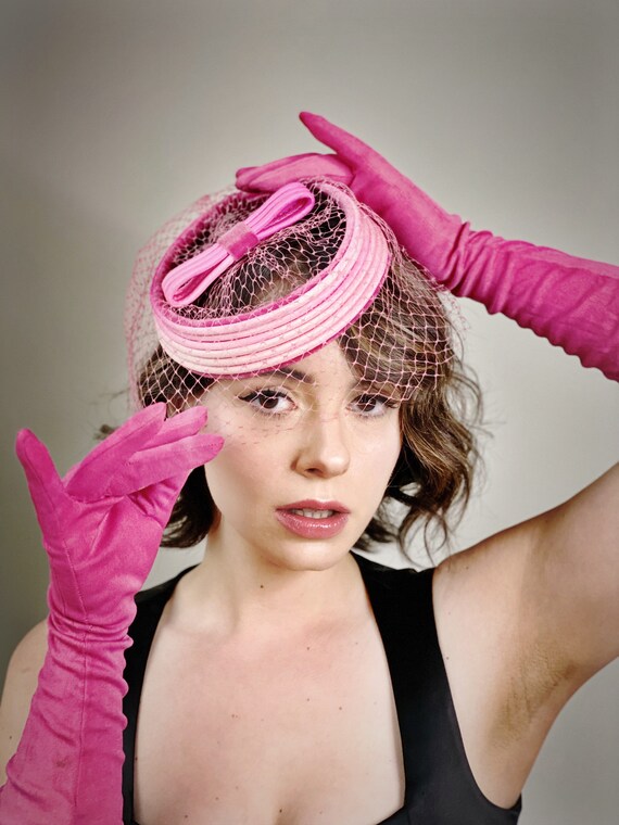 Vintage 50s Fuchsia Fascinator Hat
