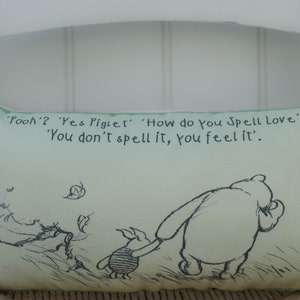 How do you Spell Love Complete Winnie the Pooh Mini Gift image 10