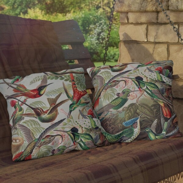 Waterproof Garden Hummingbirds Cushion