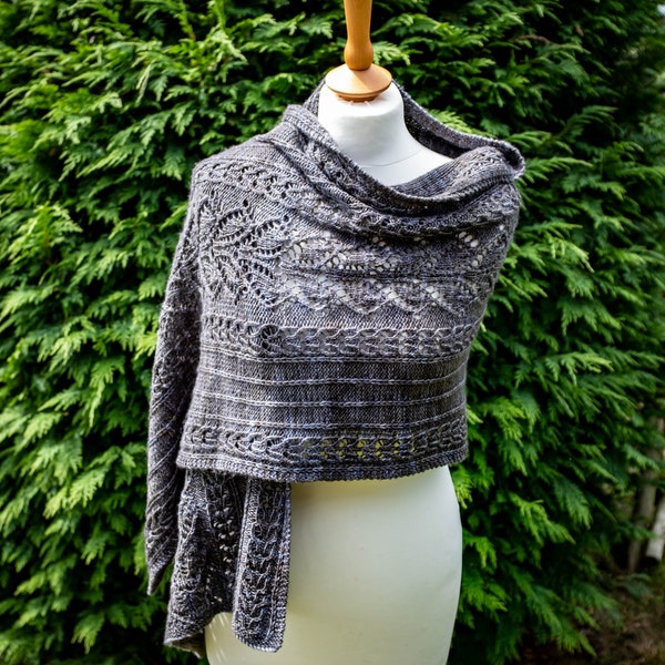 The Blackstone Wrap - Knitting Pattern/DIY Instructions