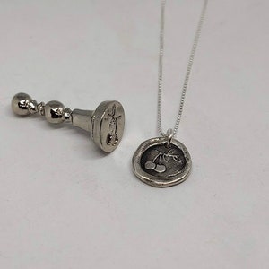 Fijn Zilver Wax Seal Charm Kersen afbeelding 3