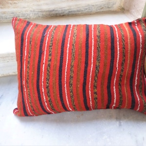 Handgewebter Kissenbezug, gestreift, Rot, Schwarz & Beige
