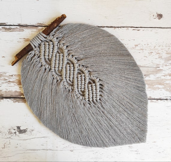 Macrame leaf or feather