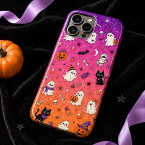 Handyhülle mit Halloween-Geistern und Katzen | Stoßfest, MagSafe-kompatibel