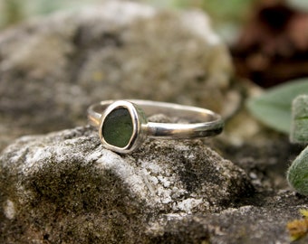 Green Sea Glass Ring size US 6 UK M / Seaham Sea Glass - Silver 925 Ring - English Sea Glass Ring