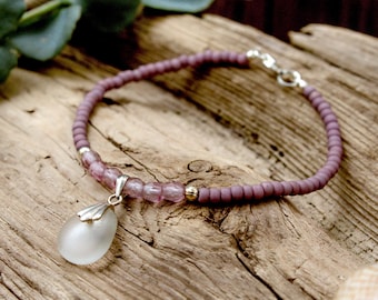 Seaham Seaglass Armband - Frosted Weiß, Flieder Rocailles